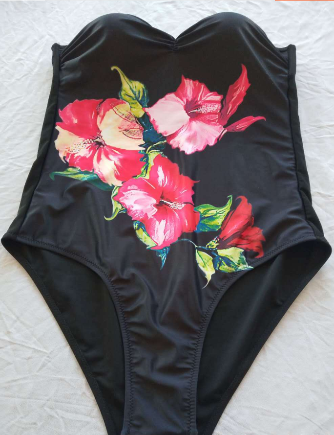 Women Digital Floral Print Swimsuit