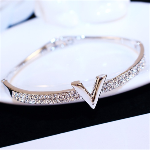 V Style Jewelry Bracelet