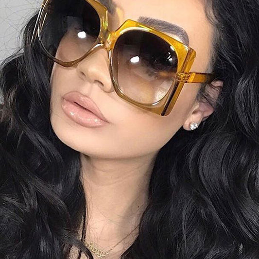Thick-Sided Square Sunglasses